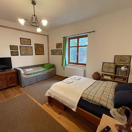 Rustic Cottage & Garden Retreat On Buda Hilltop Budapest Ngoại thất bức ảnh
