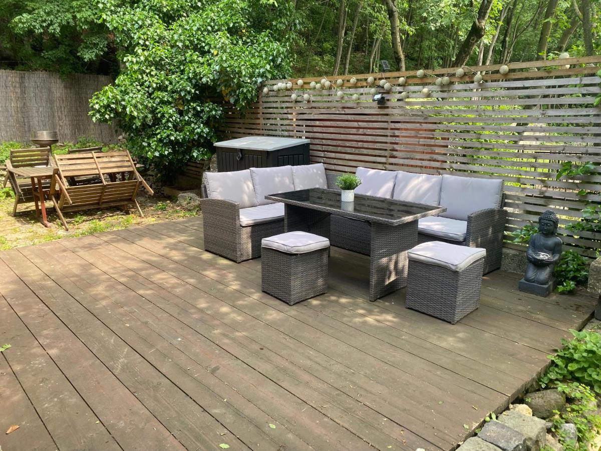 Rustic Cottage & Garden Retreat On Buda Hilltop Budapest Ngoại thất bức ảnh
